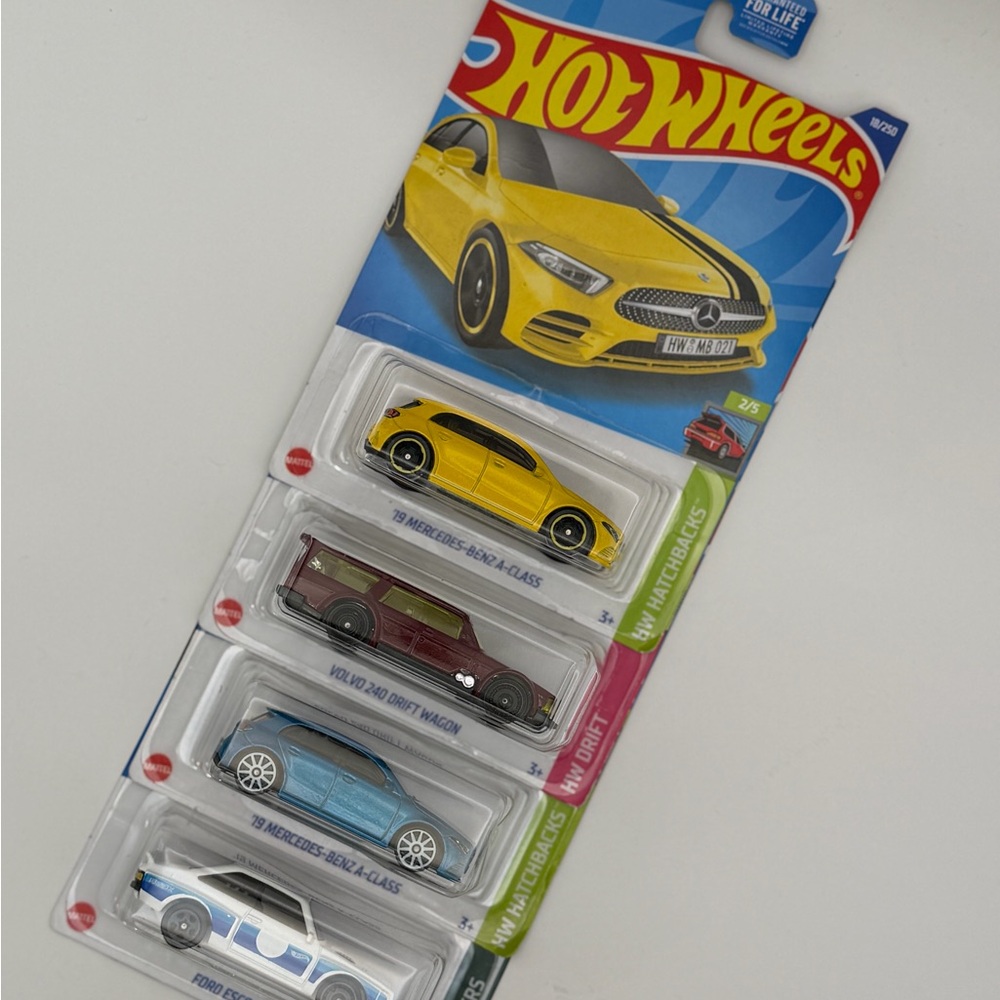 Hot wheels car bundle - Picture 3 of 3